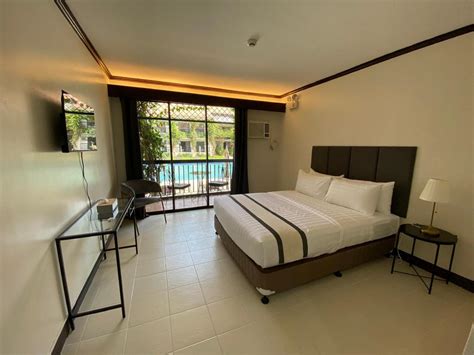 Plaza del Norte Hotel and Convention Center Rooms .